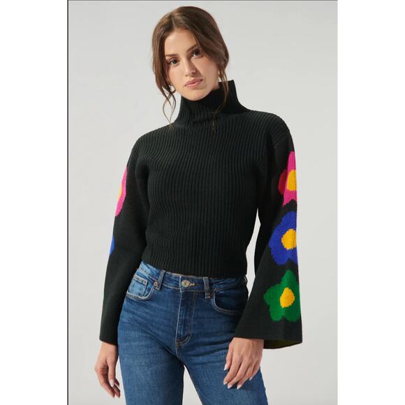 Sugarlips Honey Go Go Wide Sleeve Turtleneck Sweater Size L - Picture 2 of 6